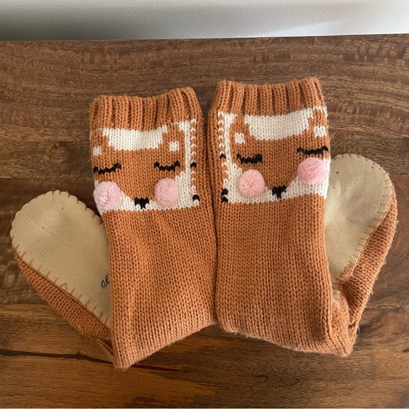Aerie sz Small 5/6 crochet slippers fox faces socks - Picture 6 of 9